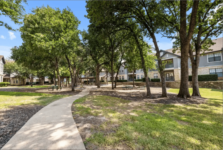 Olympus Apartments - image 1
