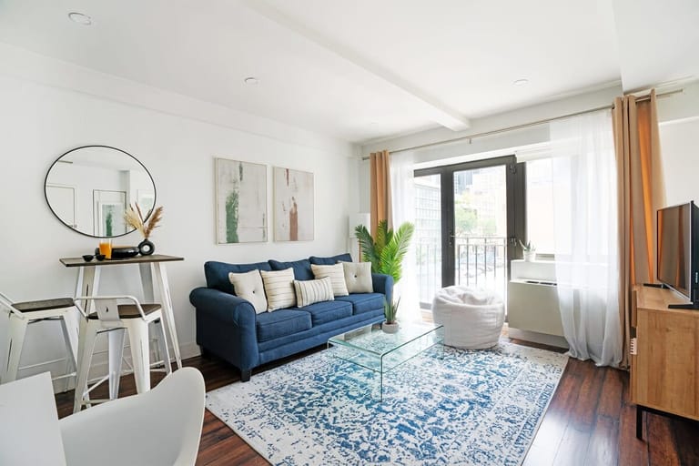 809 9th Ave 1BR - image 1