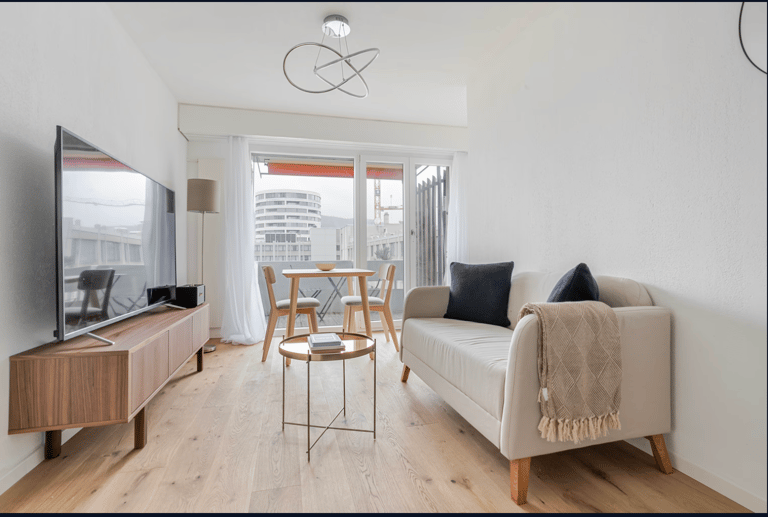 Bienenstrasse Apartment - image 1