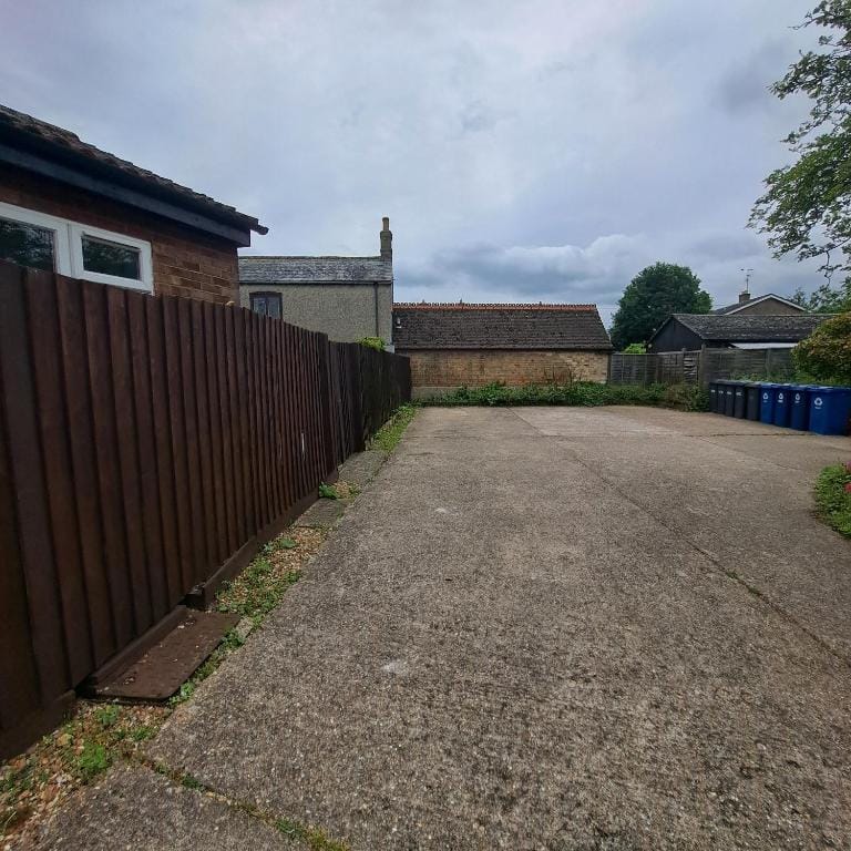 Fenstanton Holiday Home - image 1