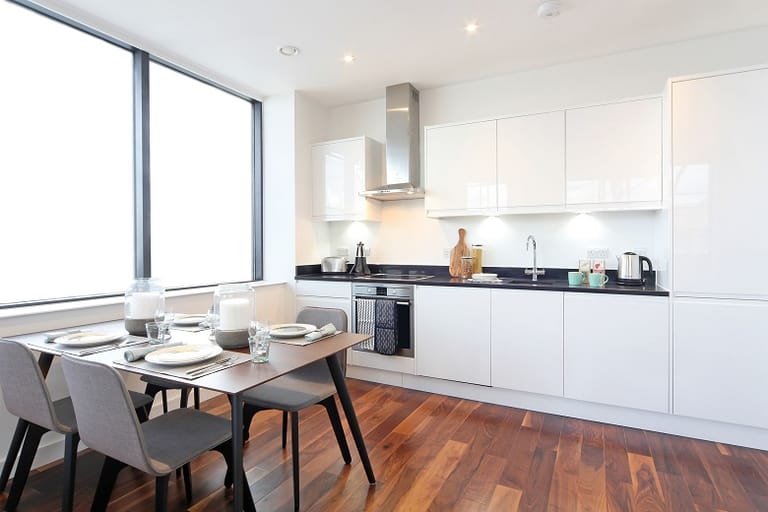 College Road Apartments - image 1