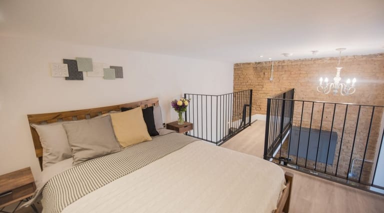 Notting Hill Studio Apartments detail view 2