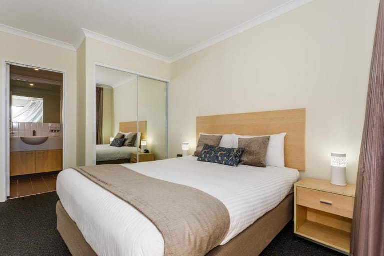 Perth Central Apartment Hotel detail view 2