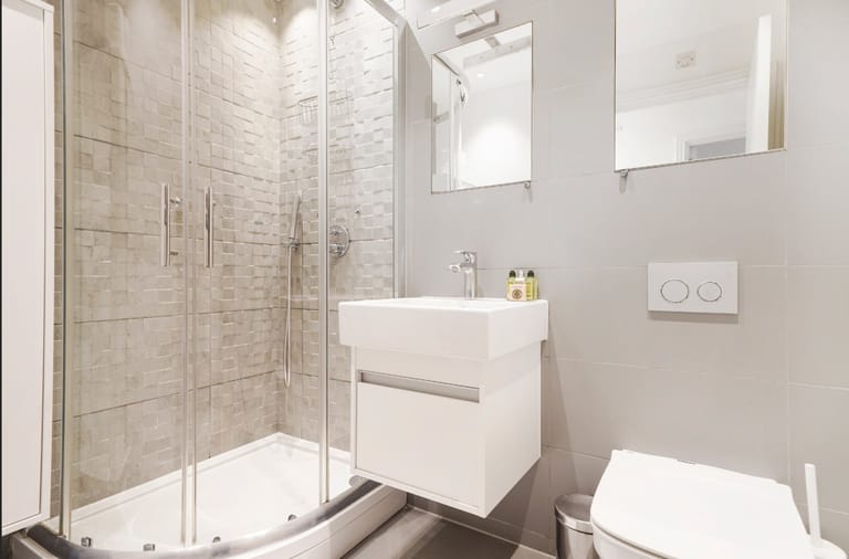 London House Apartments detail view 4