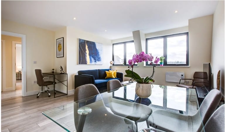 Hybrid Sutton Cheam Apartments - image 1