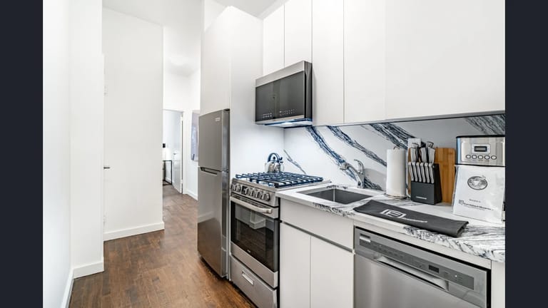 231 West 15th Street - 1C detail view 2