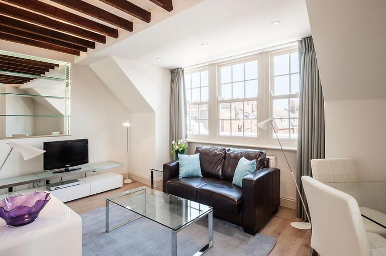 Sloane Ave Apartments - image 1