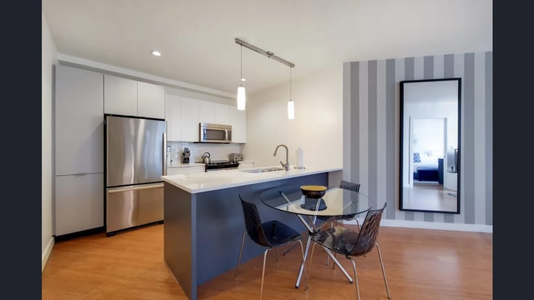 Radian Apartments detail view 1