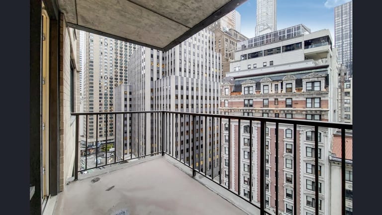 230 West 55th Street detail view 3