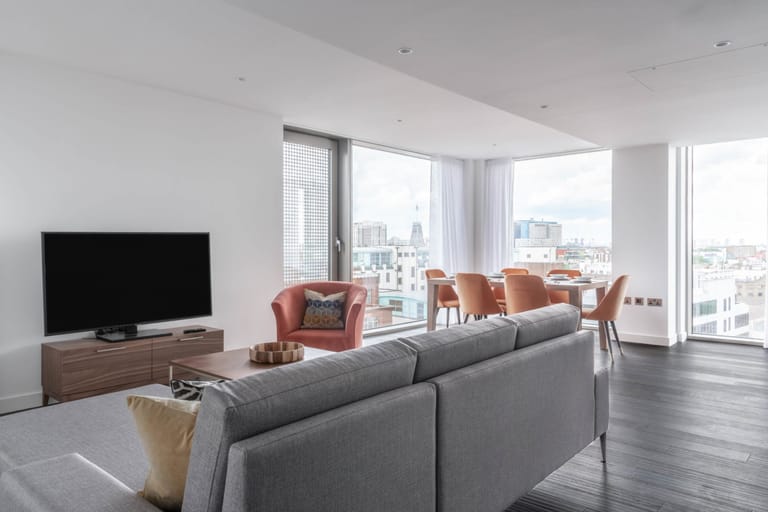 Tower Hill Residence - image 1
