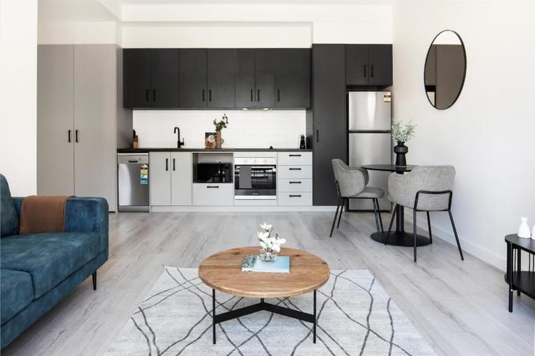 Albany Lane Apartments - image 1