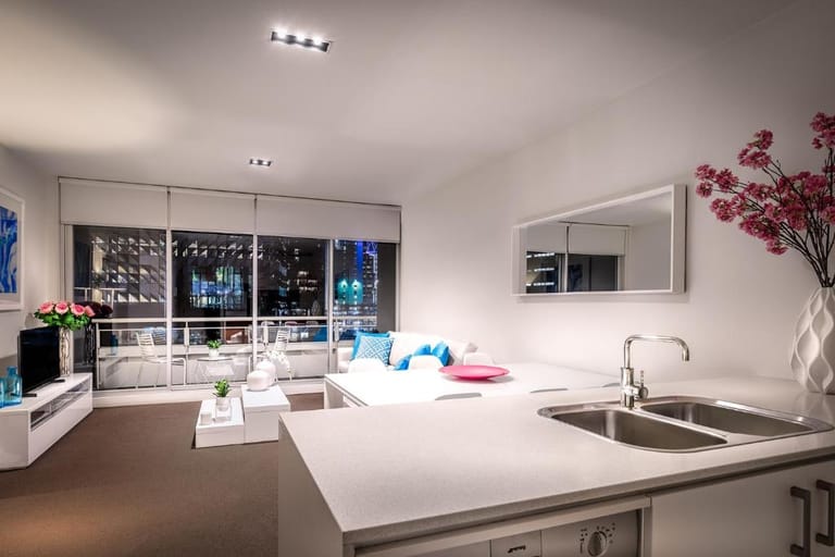 Milano Apartments detail view 2