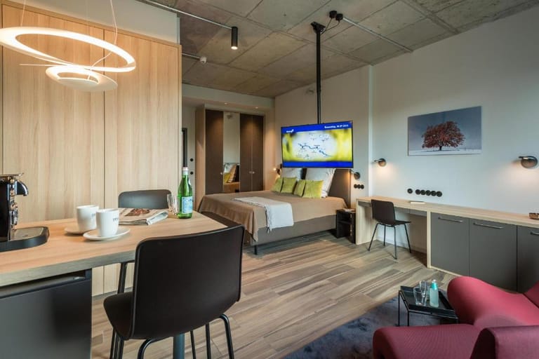 Golden Apart-Hotel Munich - image 1