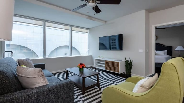 Remi Apartments detail view 1