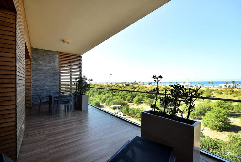 Ocean Appart-Hotel - image 1