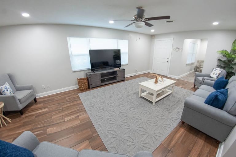 Ocala FL 3 Bedroom Home detail view 3