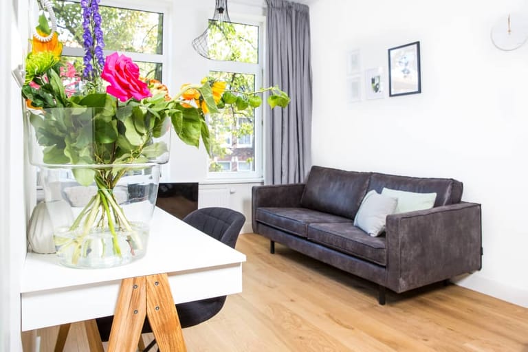 Utrecht City Apartment 2 - image 1