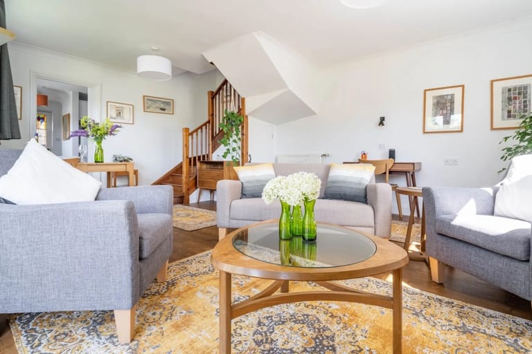 Garden House Apartment - image 1