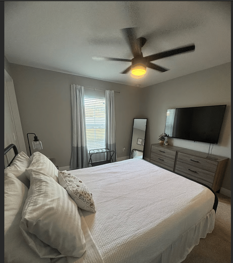 Marion Oaks - image 1