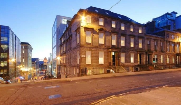 Saint Vincent Street Apartments - image 1