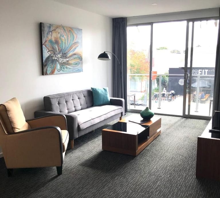 The Palms Apartments - image 1
