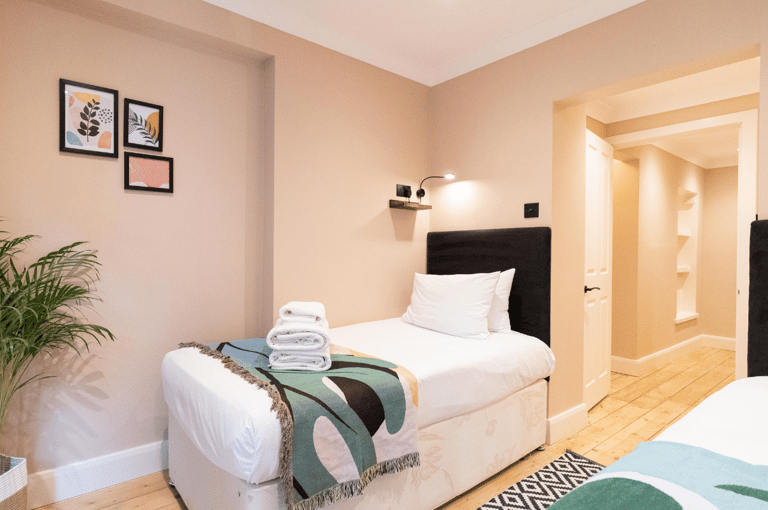 Hammersmith Grove Apartments detail view 3