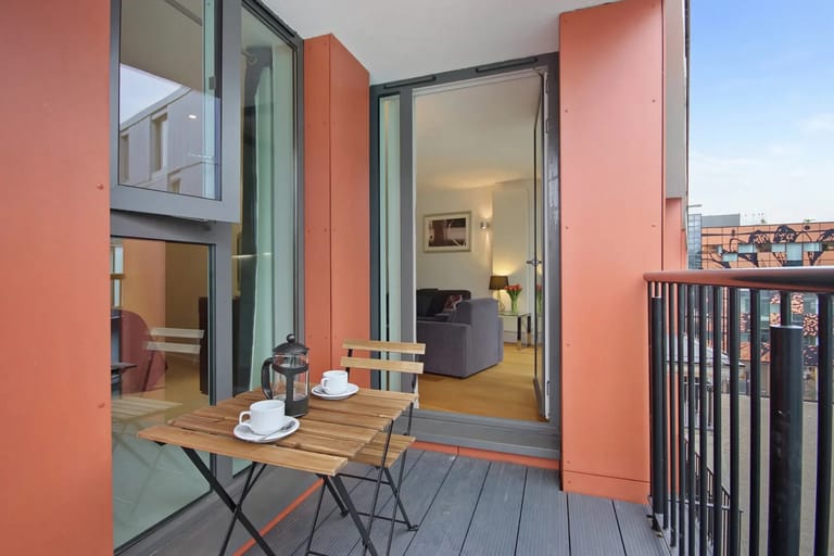 Farringdon Apts detail view 4