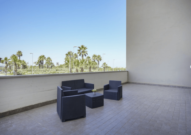 Gabbiano Apartments detail view 2