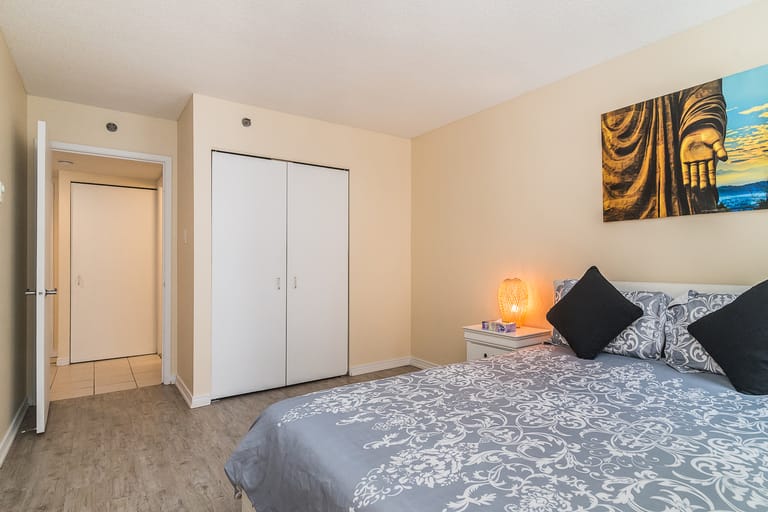 Charlotte Montreal Apartment detail view 4