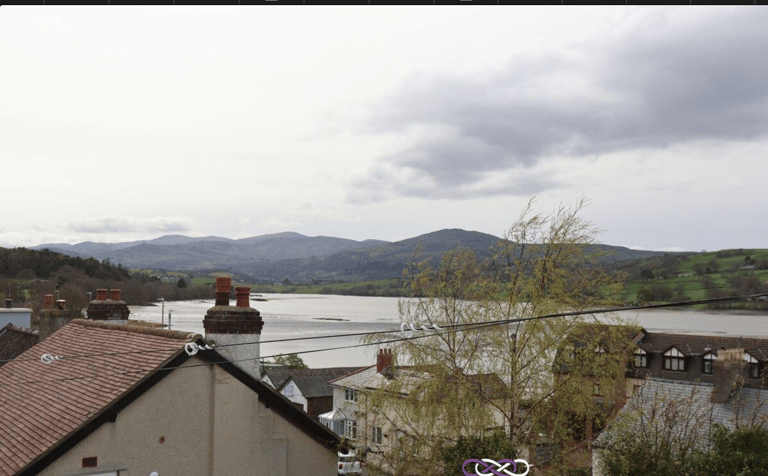 Glan Conwy House - image 1