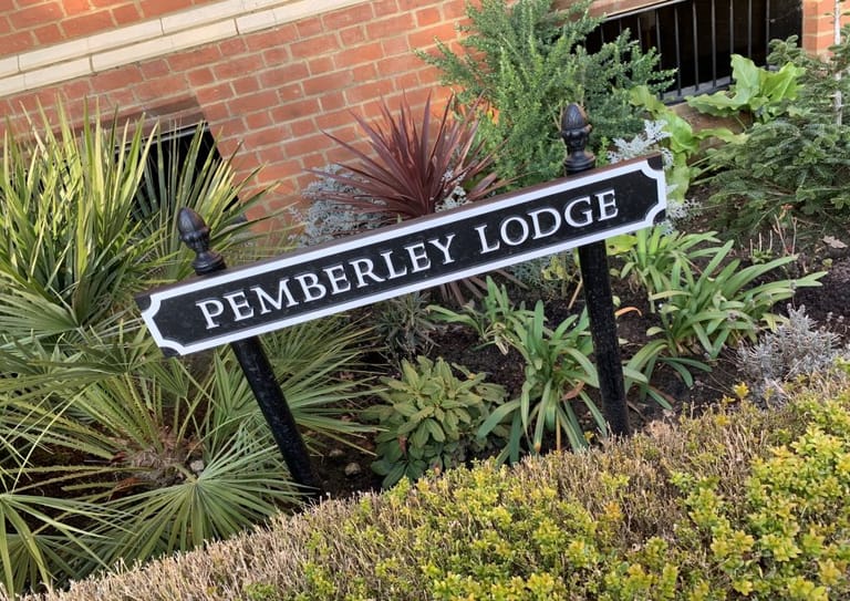 "The  Pemberley Lodge  " detail view 1