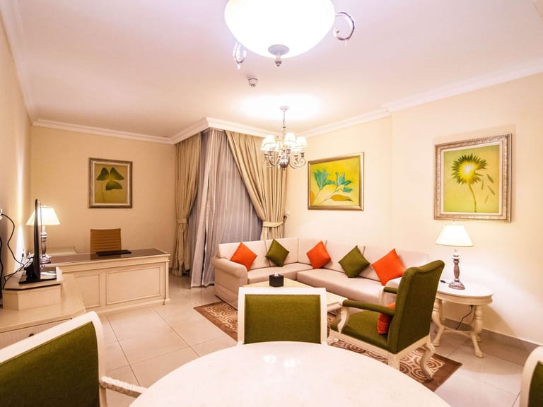 Barsha Heights Apartment - image 1