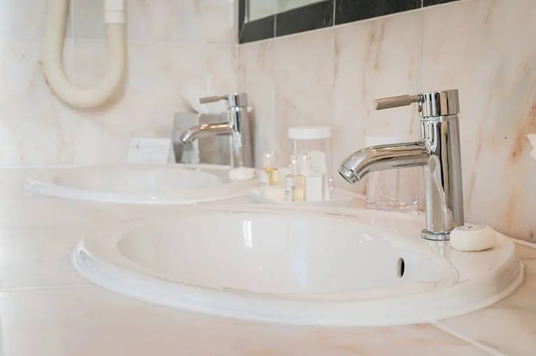 Curzon Street Apartment detail view 3