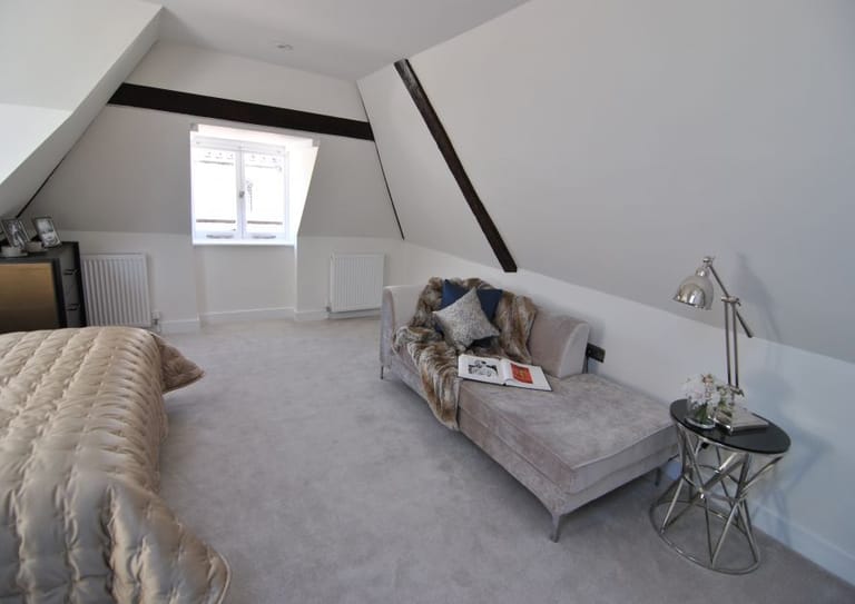 Windsor High Street Apartments detail view 2