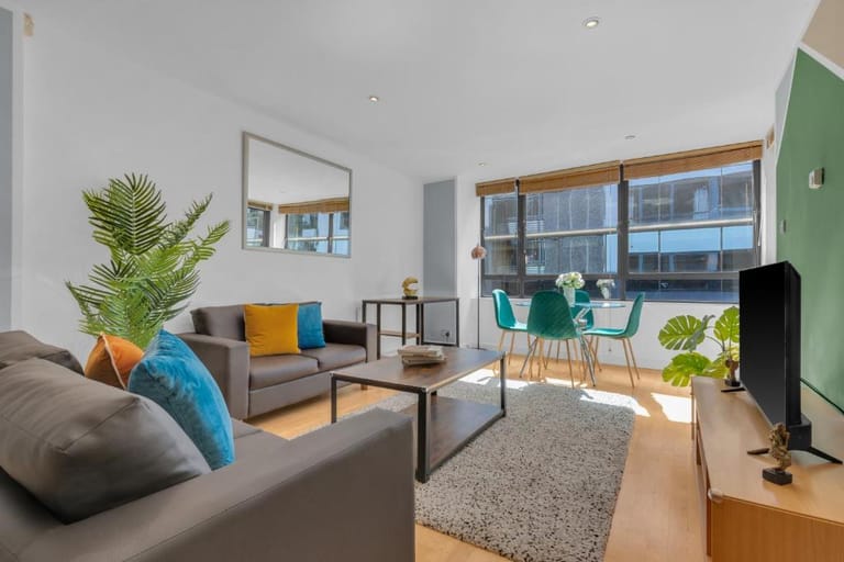Farringdon Residences London - image 1