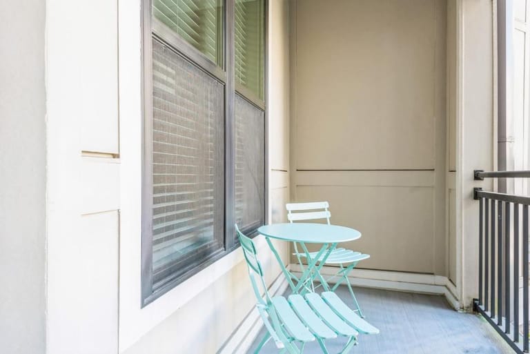 Dilworth Charlotte Apartments detail view 4