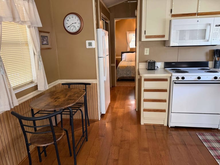 Badin Shores Condo Apartments - image 1