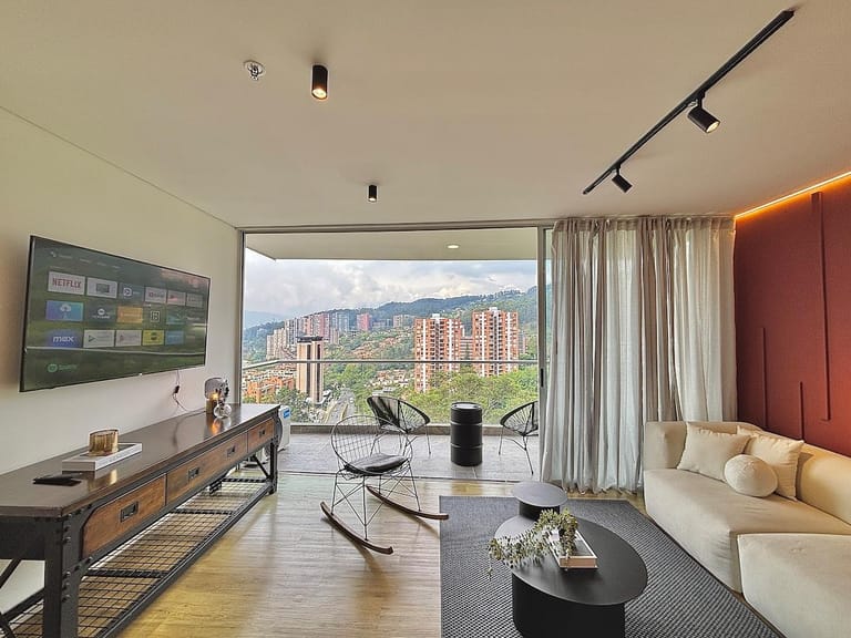 Calle Medellin Apartments detail view 4