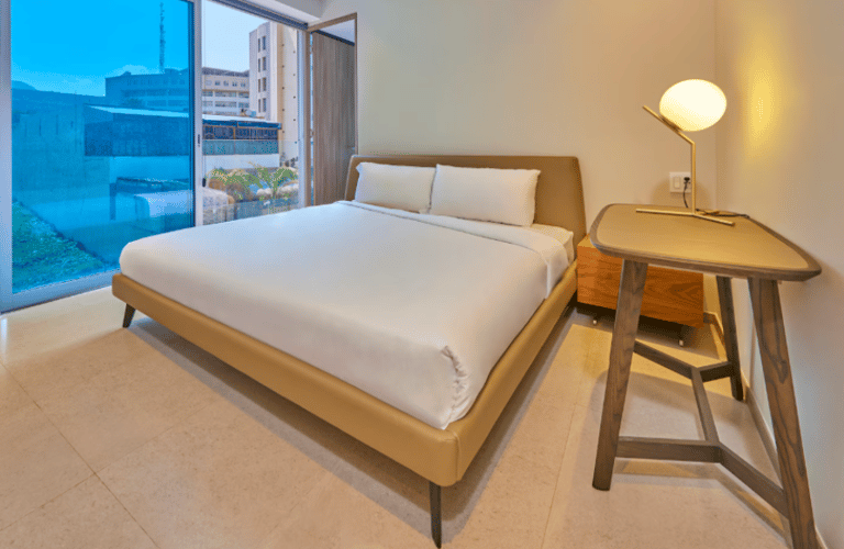 Honeydew Apartment detail view 1