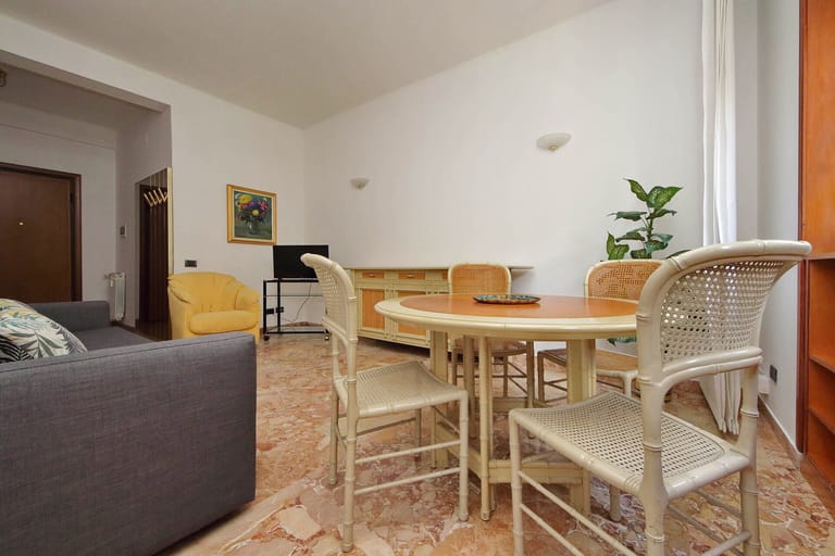 Furio Camillo Apartment - image 1