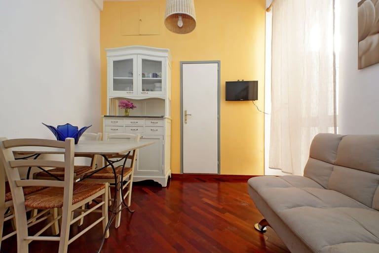Aleardi Apartment detail view 3