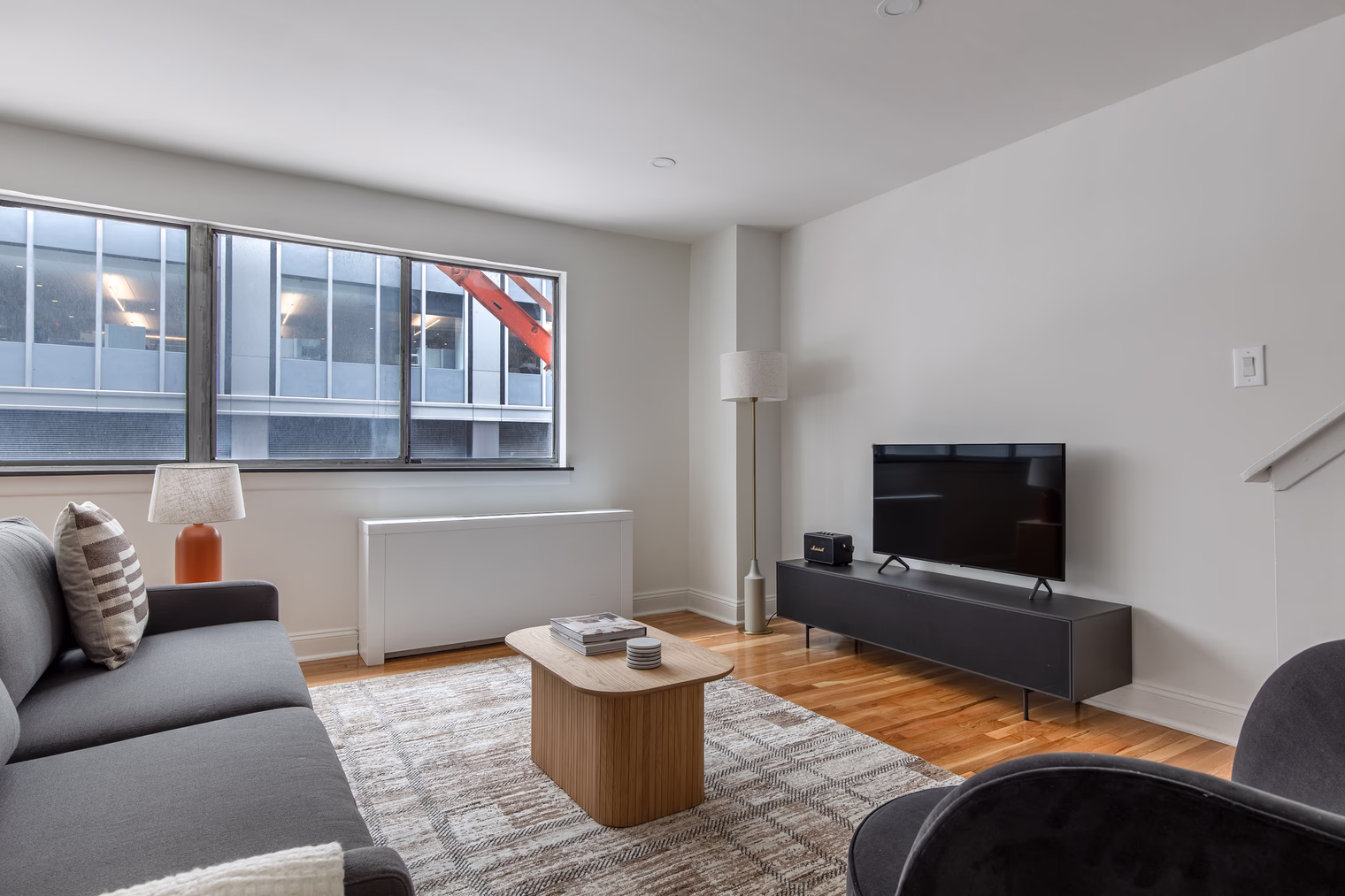 123 E 54th St detail view 1