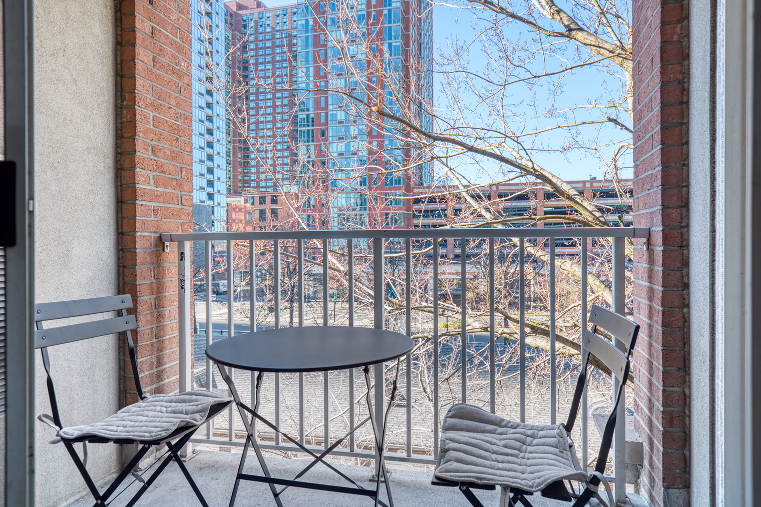 Avalon Cove Apartment detail view 4