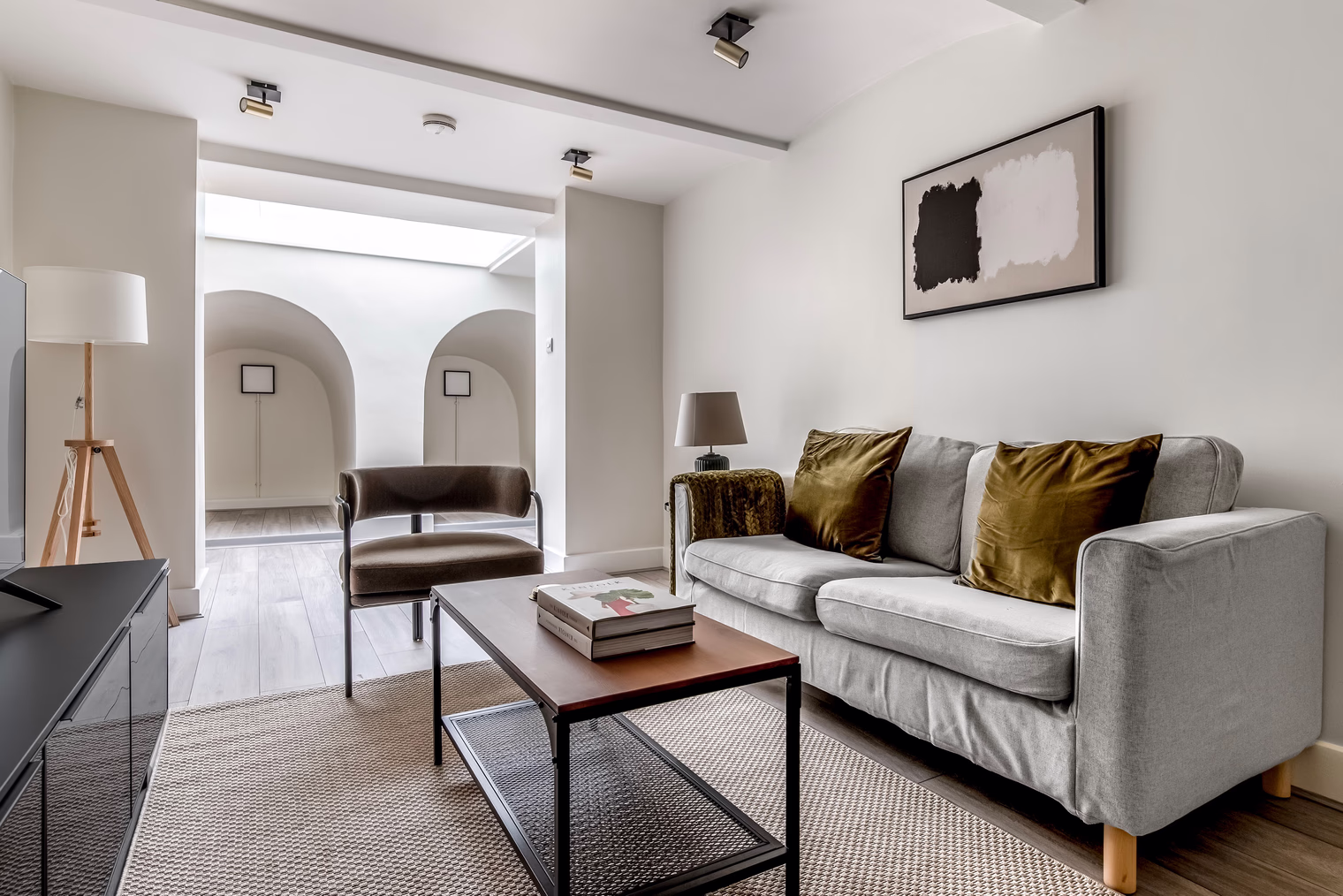 Nottingham Place Apt