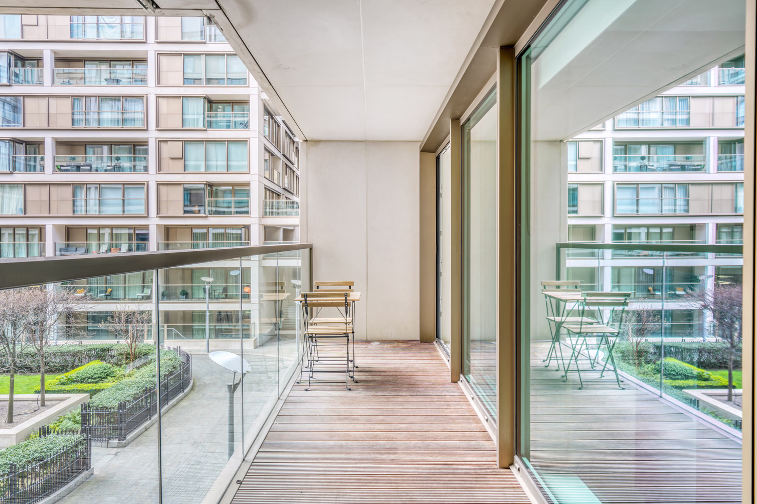 Radnor Terrace Apt detail view 4