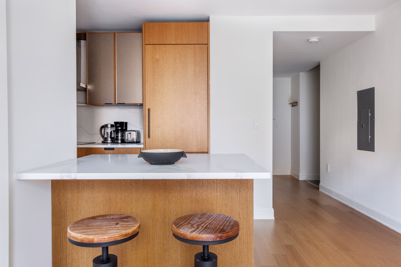 Oriana Apartments detail view 4