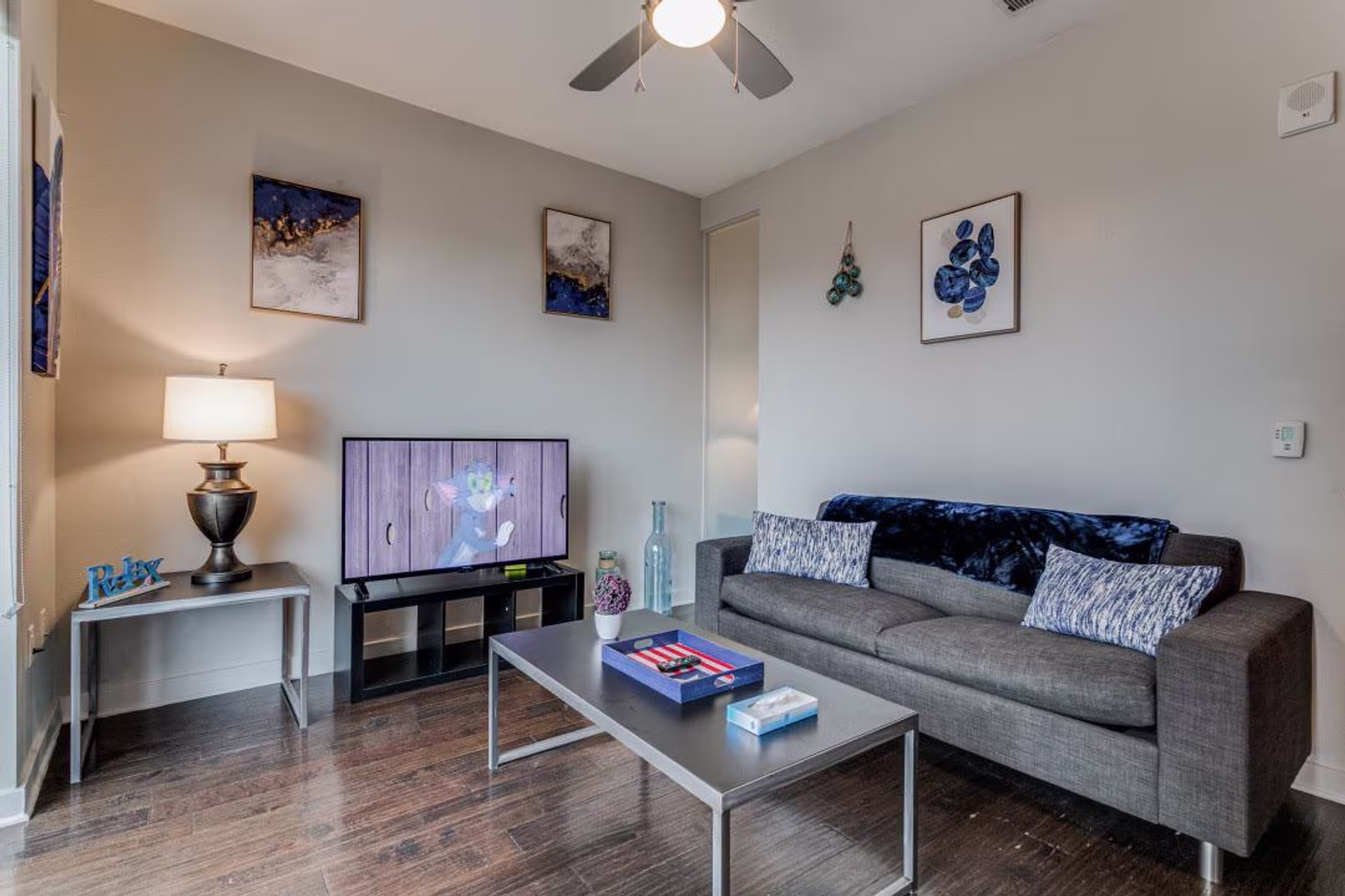 Cityplace Apartment