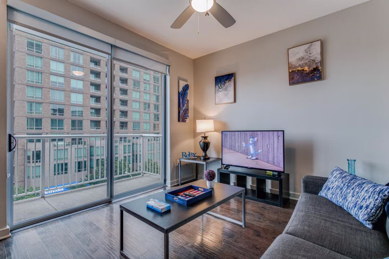 Cityplace Apartment detail view 3