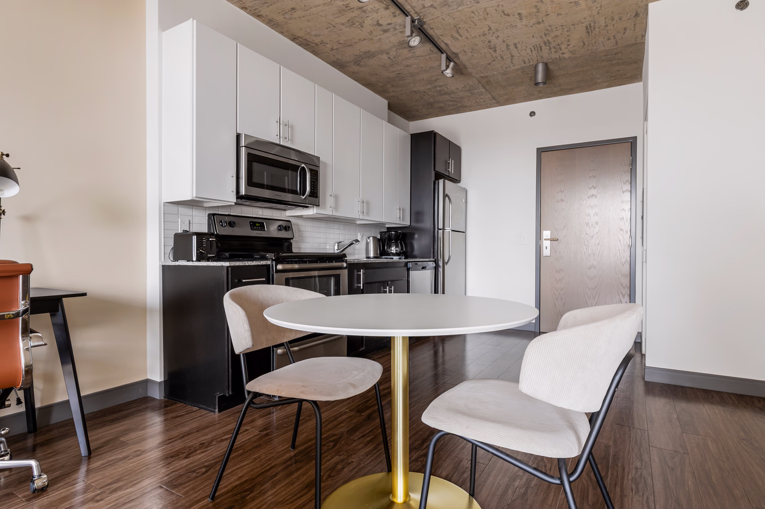 Jeff Jack 1 BR detail view 4