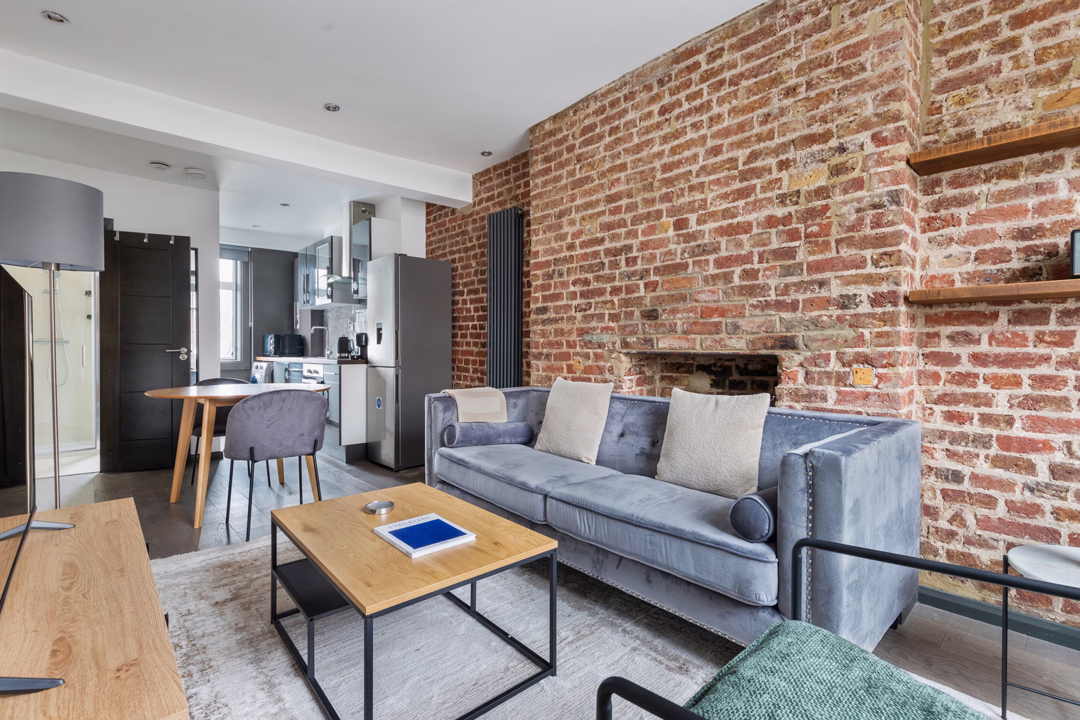 Gloucester Place Apartment detail view 1